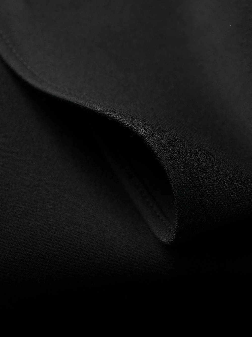 Alexander McQueen Asymmetric hem fitted short dress 6 Alexander McQueen asymmetric-hem fitted short dress