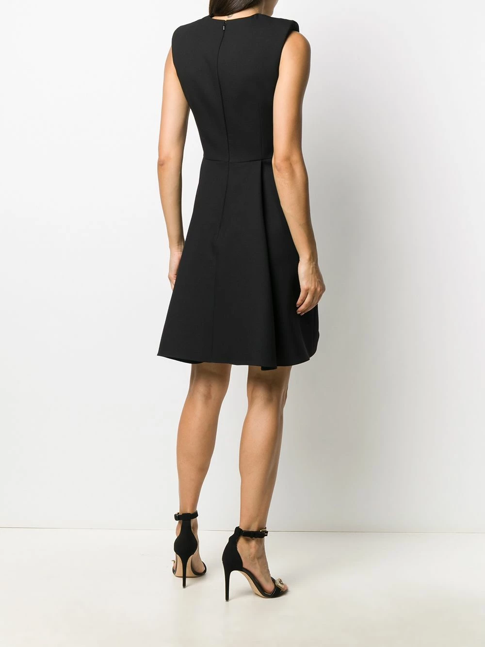 Alexander McQueen Asymmetric hem fitted short dress 4 Alexander McQueen asymmetric-hem fitted short dress