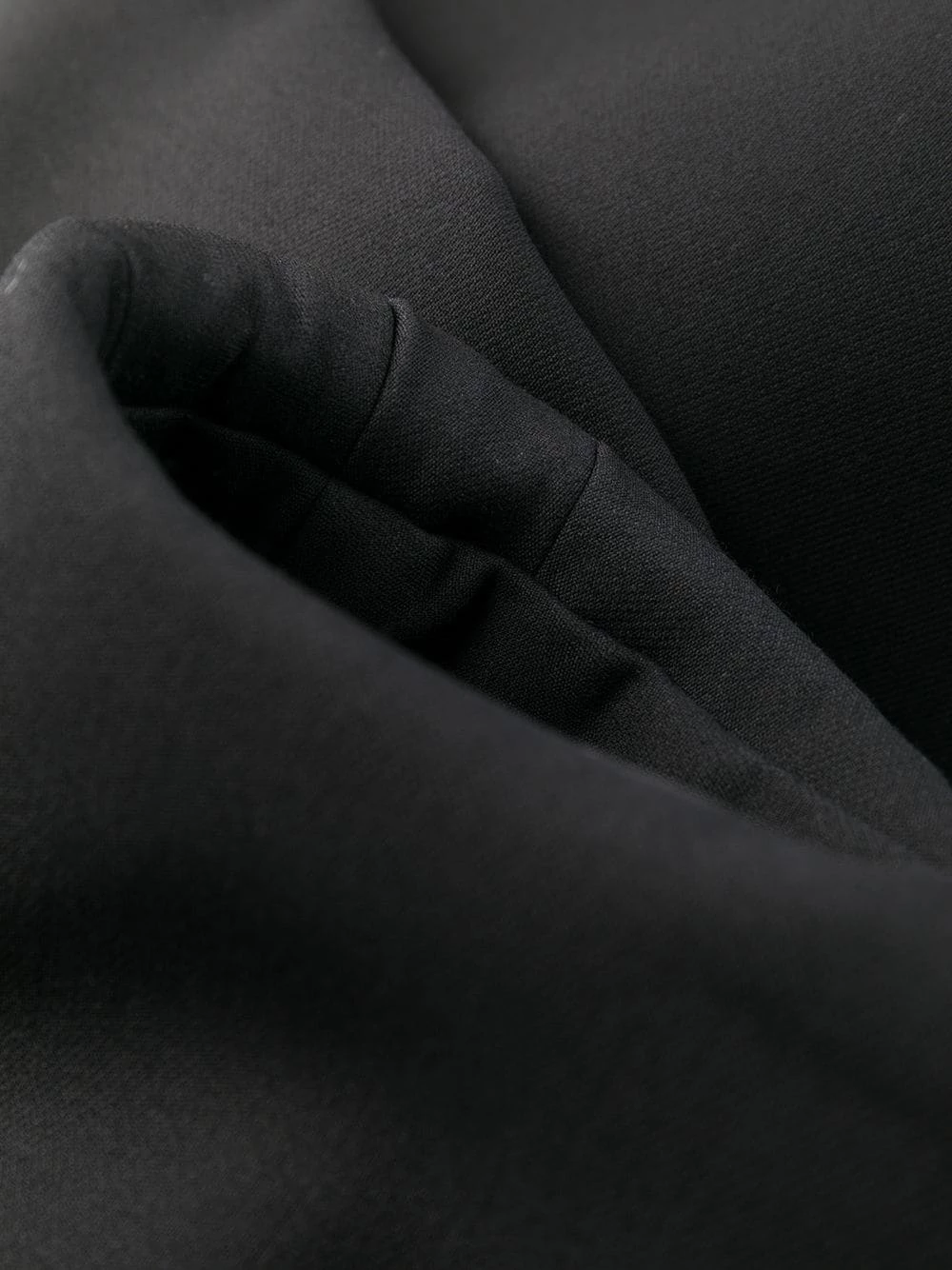 Alexander McQueen Asymmetric hem fitted short dress 7 Alexander McQueen asymmetric-hem fitted short dress