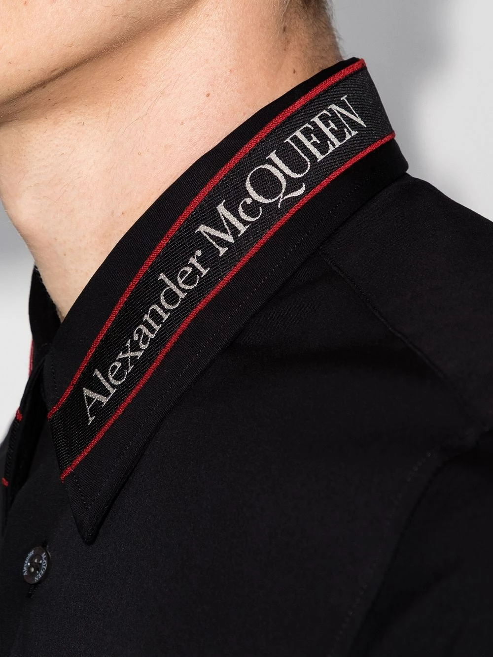 Alexander McQueen Long sleeved logo tape shirt 4 Alexander McQueen long-sleeved logo tape shirt