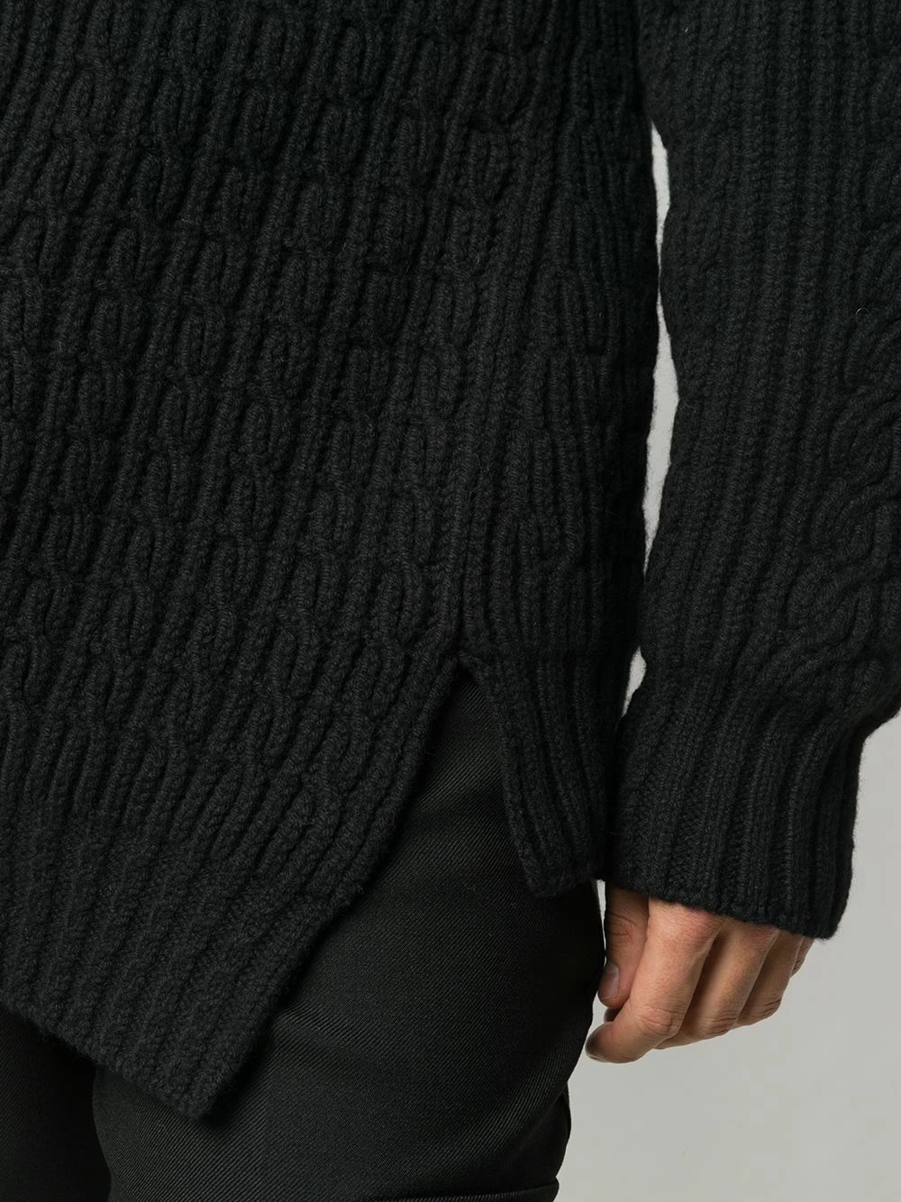 Alexander McQueen Asymmetric cable knit jumper 5 Alexander McQueen asymmetric cable-knit jumper
