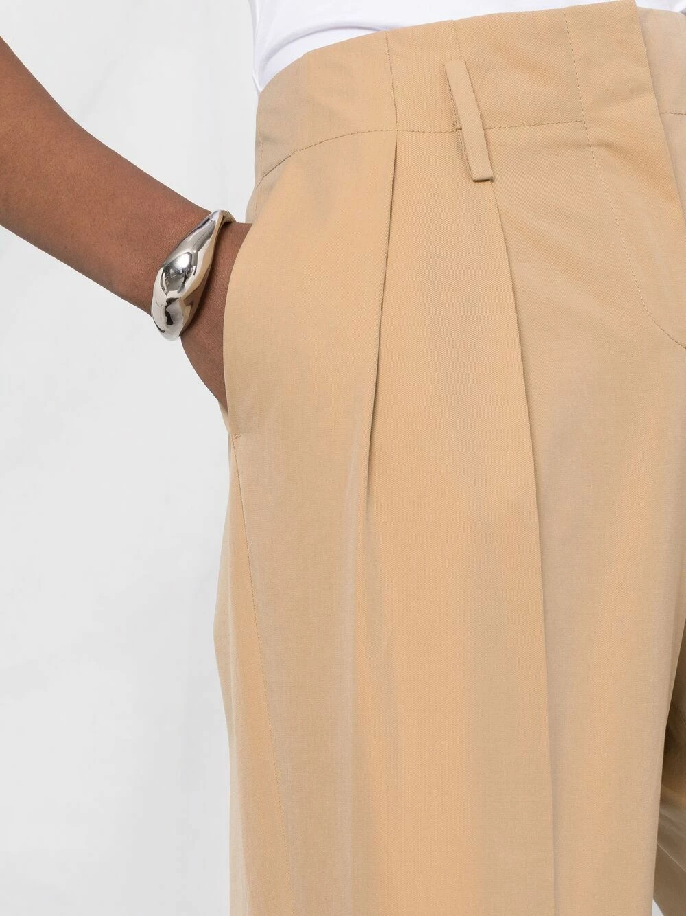 Alexander McQueen Turn up hem cropped trousers 3 Alexander McQueen turn-up hem cropped trousers