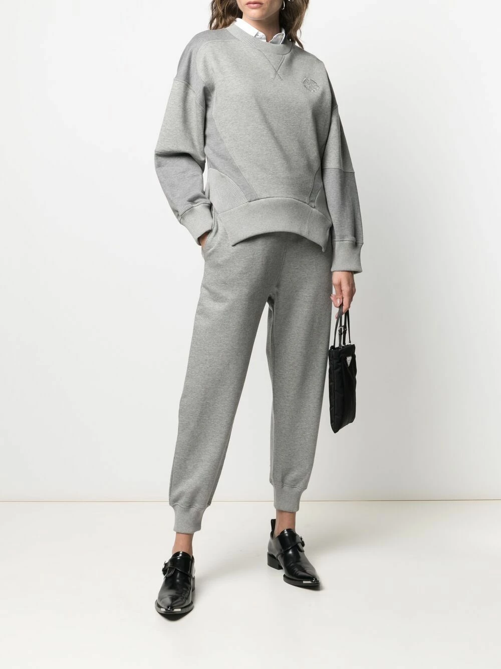 Alexander McQueen Panelled logo embroidered sweatshirt 2 Alexander McQueen panelled logo-embroidered sweatshirt