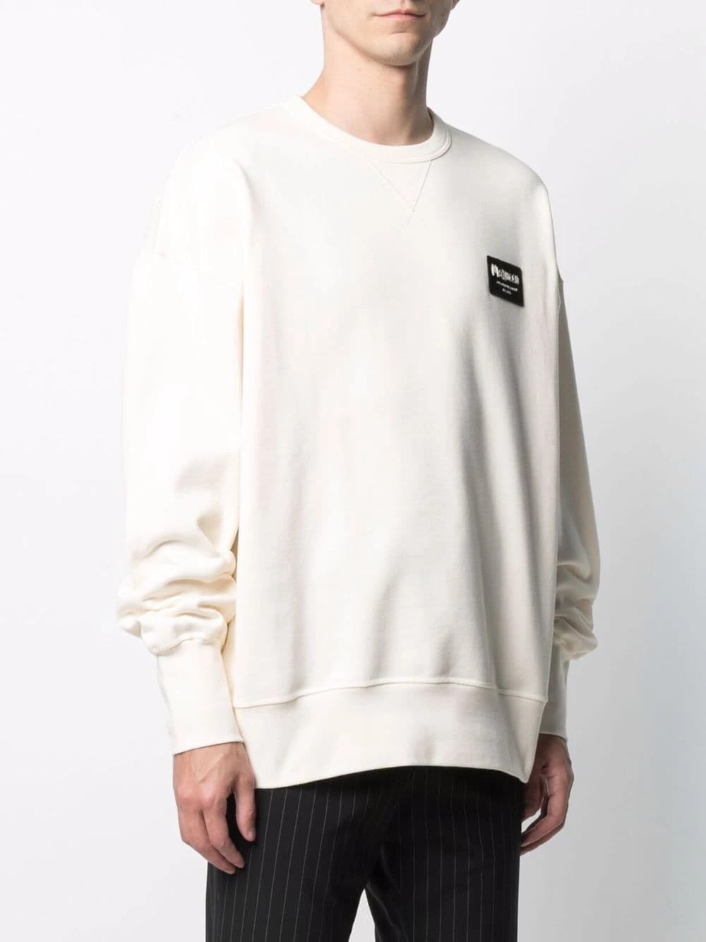 Alexander McQueen Logo patch oversized sweatshirt 3 Alexander McQueen logo-patch oversized sweatshirt