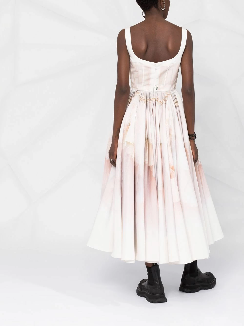 Alexander McQueen Tulle toile bow drape dress 4 Alexander McQueen tulle toile bow drape dress