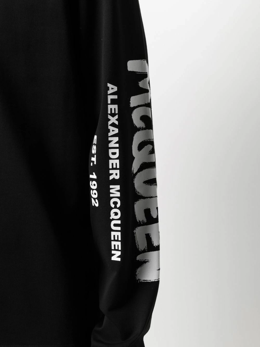 Alexander McQueen Typographic Skull print T shirt 5 Alexander McQueen Typographic Skull print T-shirt