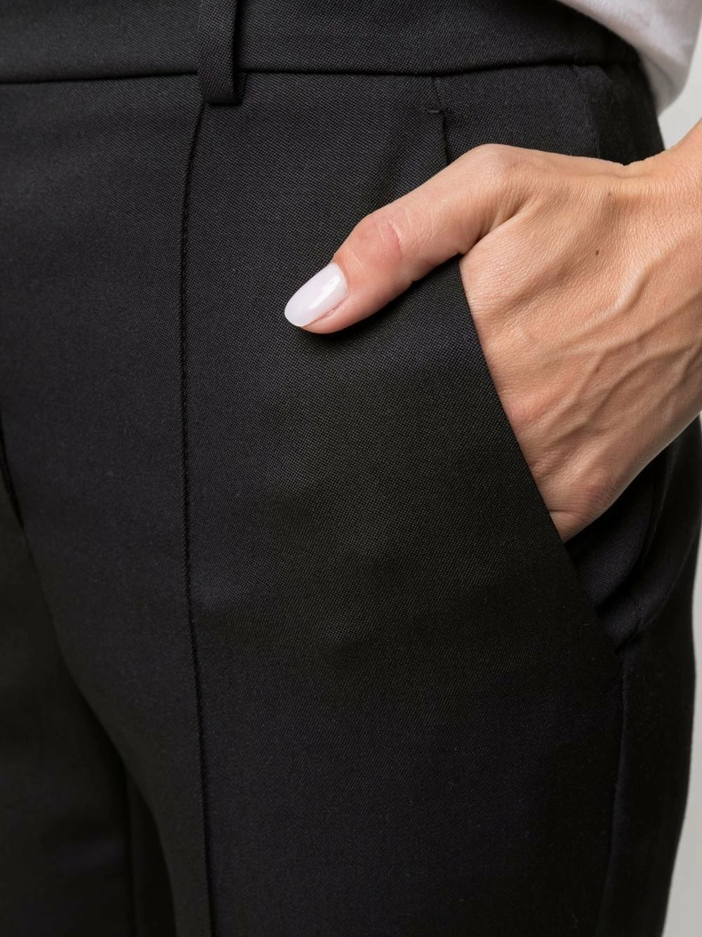 Alexander McQueen Elasticated ankle tailored trousers 5 Alexander McQueen elasticated-ankle tailored trousers