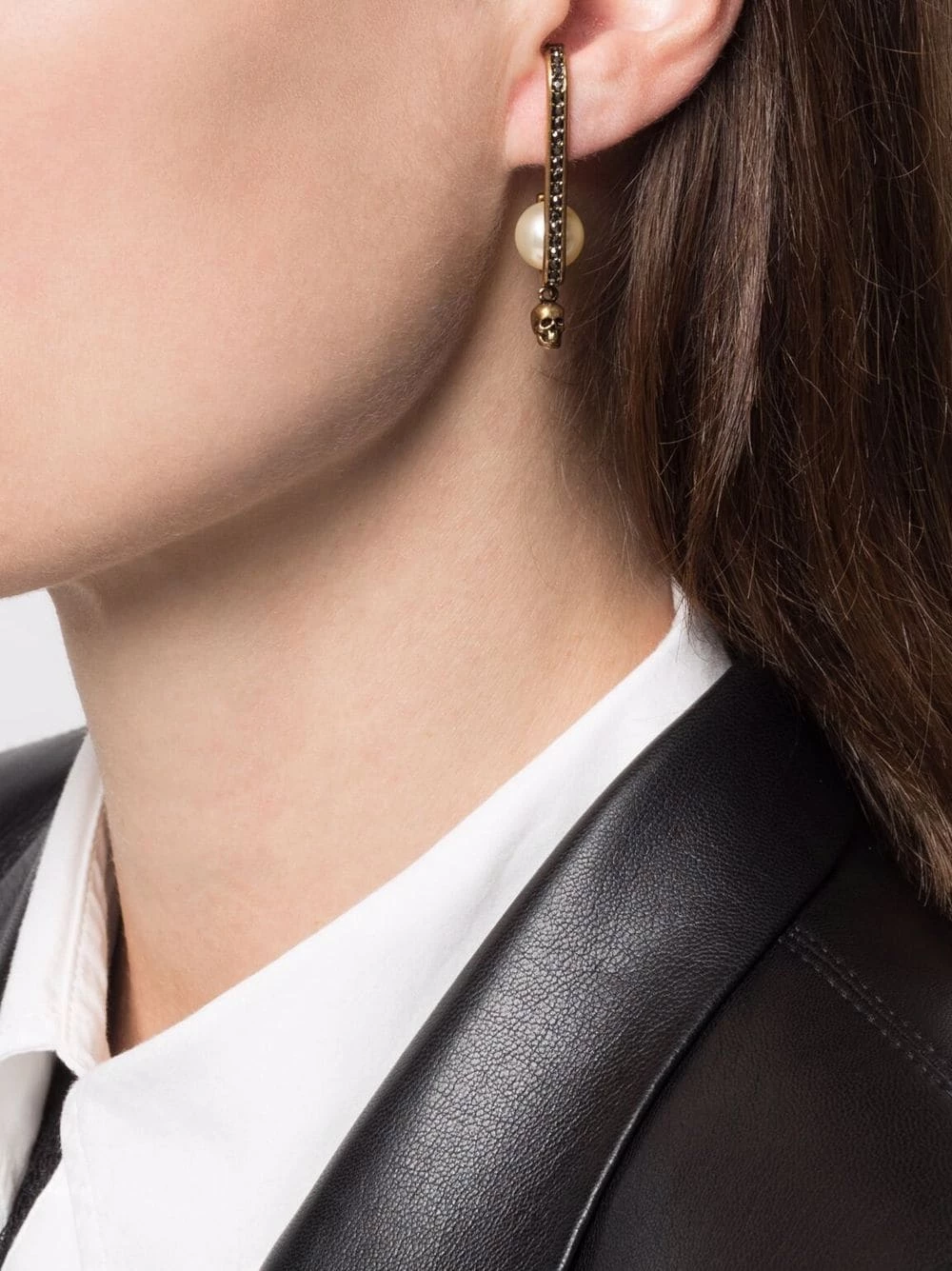 Alexander McQueen Rhinestone embellished skull earrings 2 Alexander McQueen rhinestone-embellished skull earrings