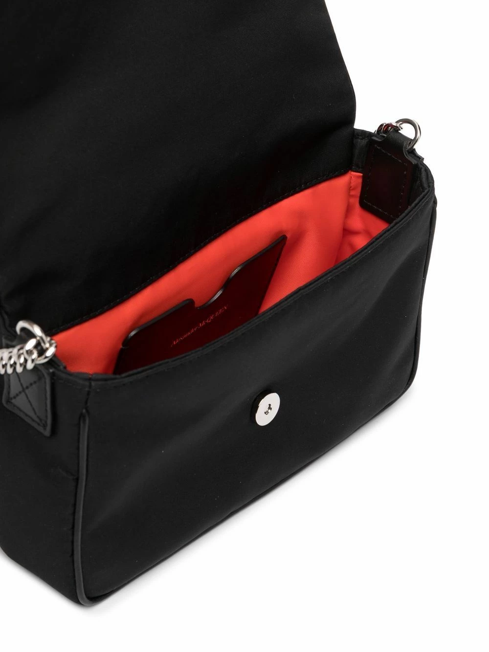 Alexander McQueen Skull motif shoulder bag 5 Alexander McQueen skull-motif shoulder bag