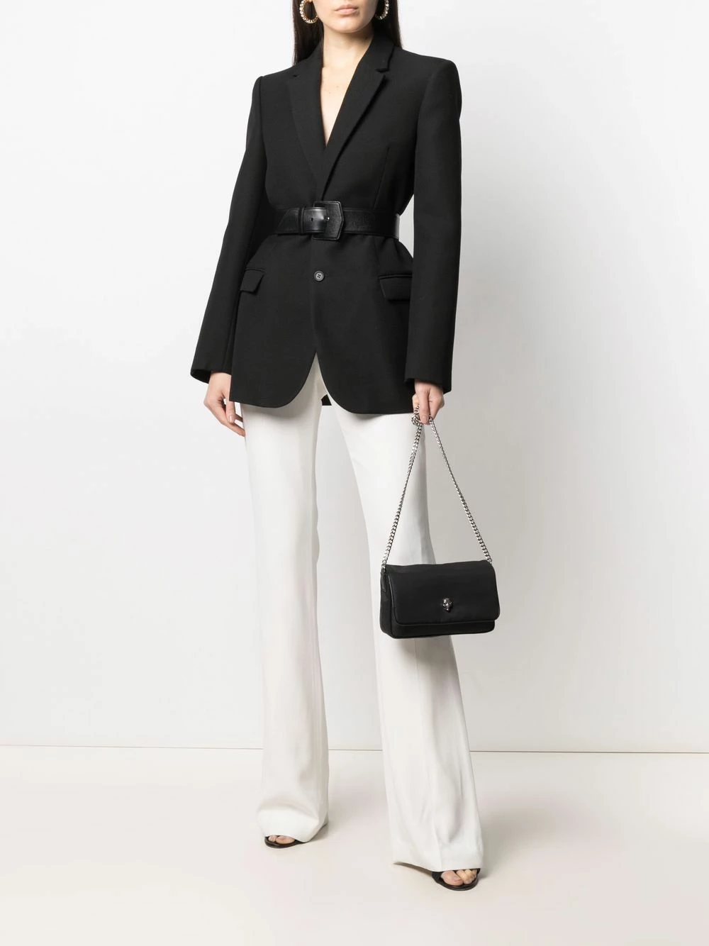 Alexander McQueen Skull motif shoulder bag 2 Alexander McQueen skull-motif shoulder bag