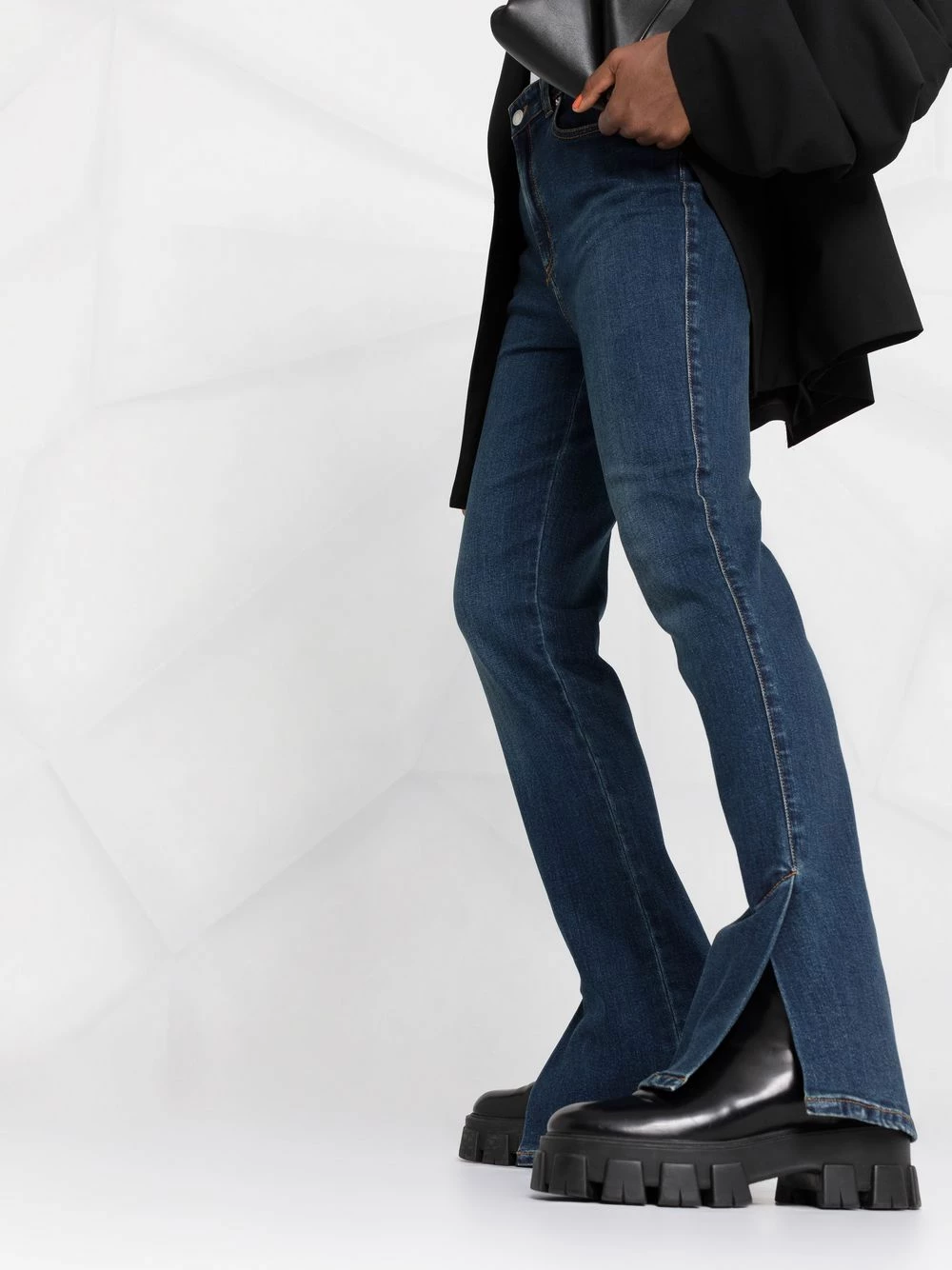 Alexander McQueen Flared leg jeans 5 Alexander McQueen flared-leg jeans