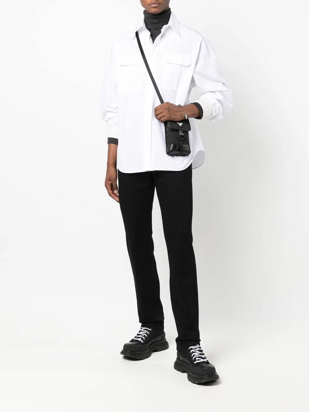 Alexander McQueen Logo print slim cut jeans 2 Alexander McQueen logo-print slim-cut jeans