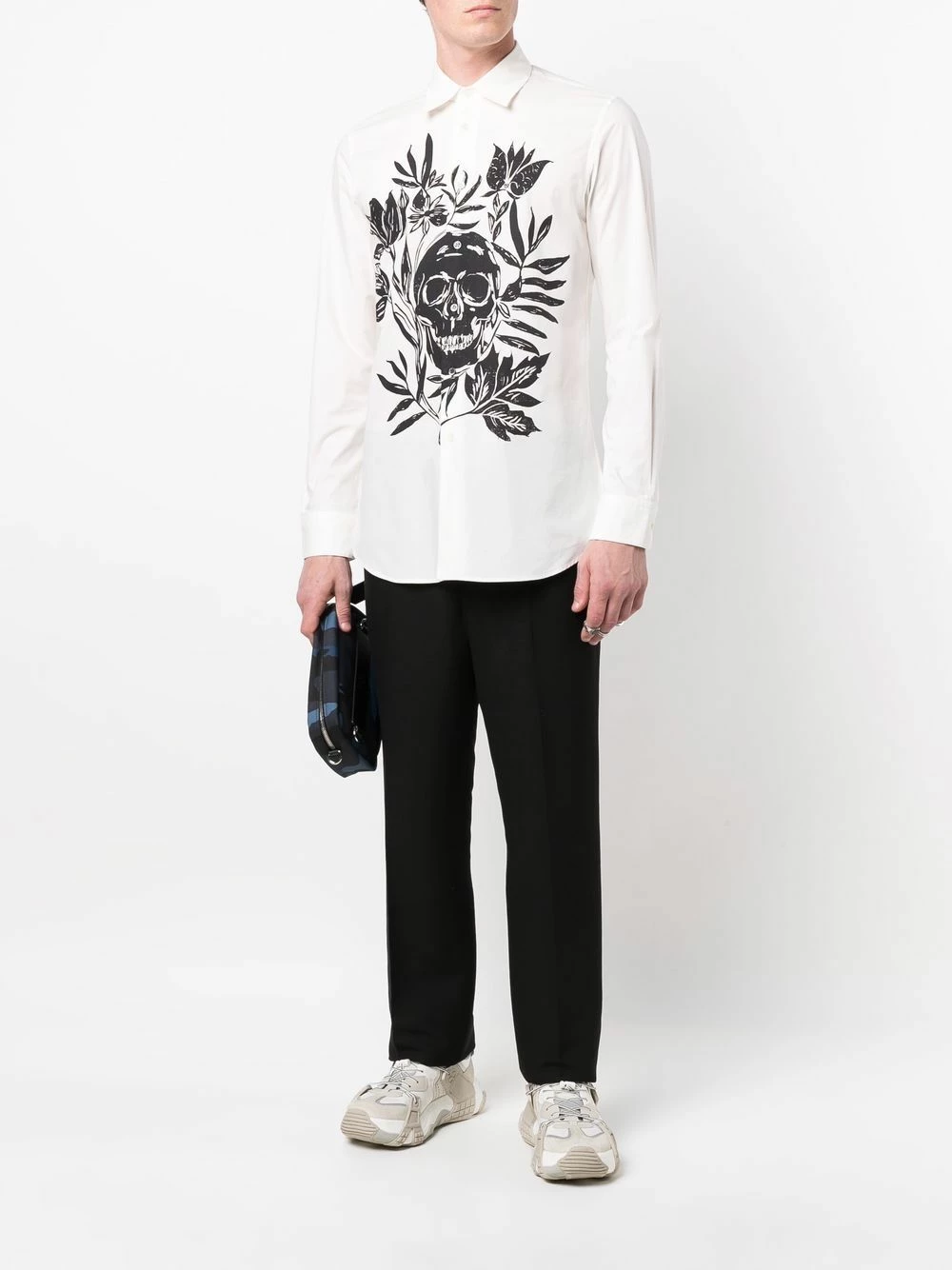 Alexander McQueen Skull print cotton shirt 2 Alexander McQueen skull-print cotton shirt