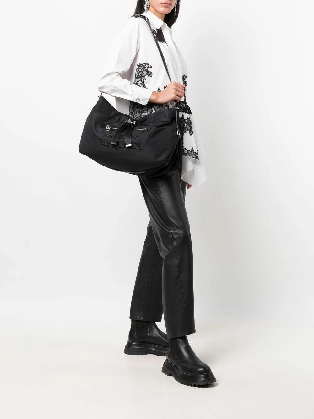 Alexander McQueen Large logo embroidered shoulder bag 2 Alexander McQueen large logo-embroidered shoulder bag