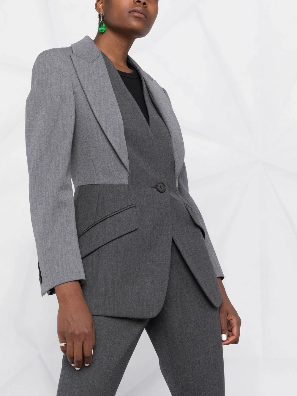 Alexander McQueen Layered single breasted jacket 5 Alexander McQueen layered single-breasted jacket