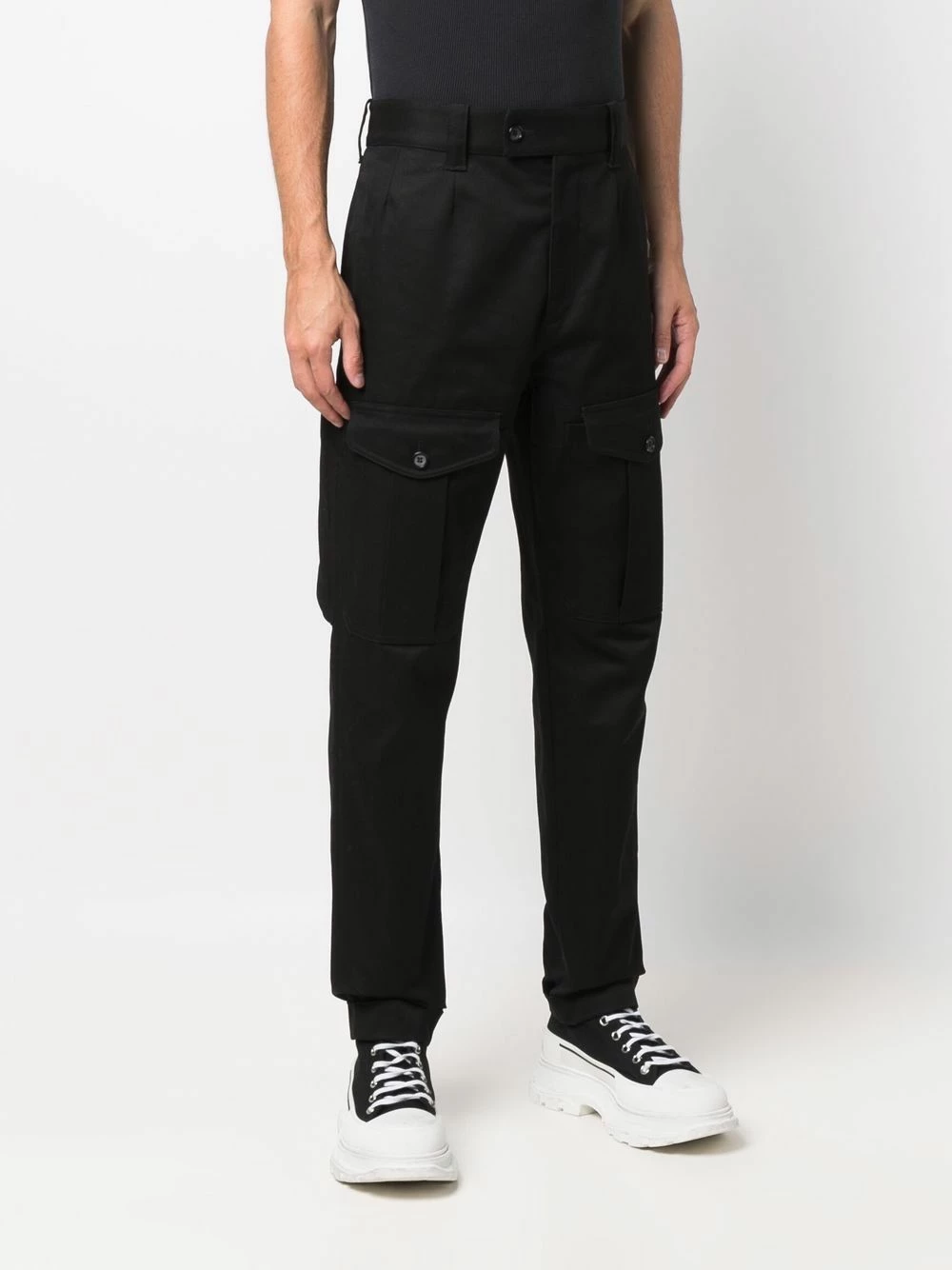 Alexander McQueen Slim cut cargo trousers 3 Alexander McQueen slim-cut cargo trousers