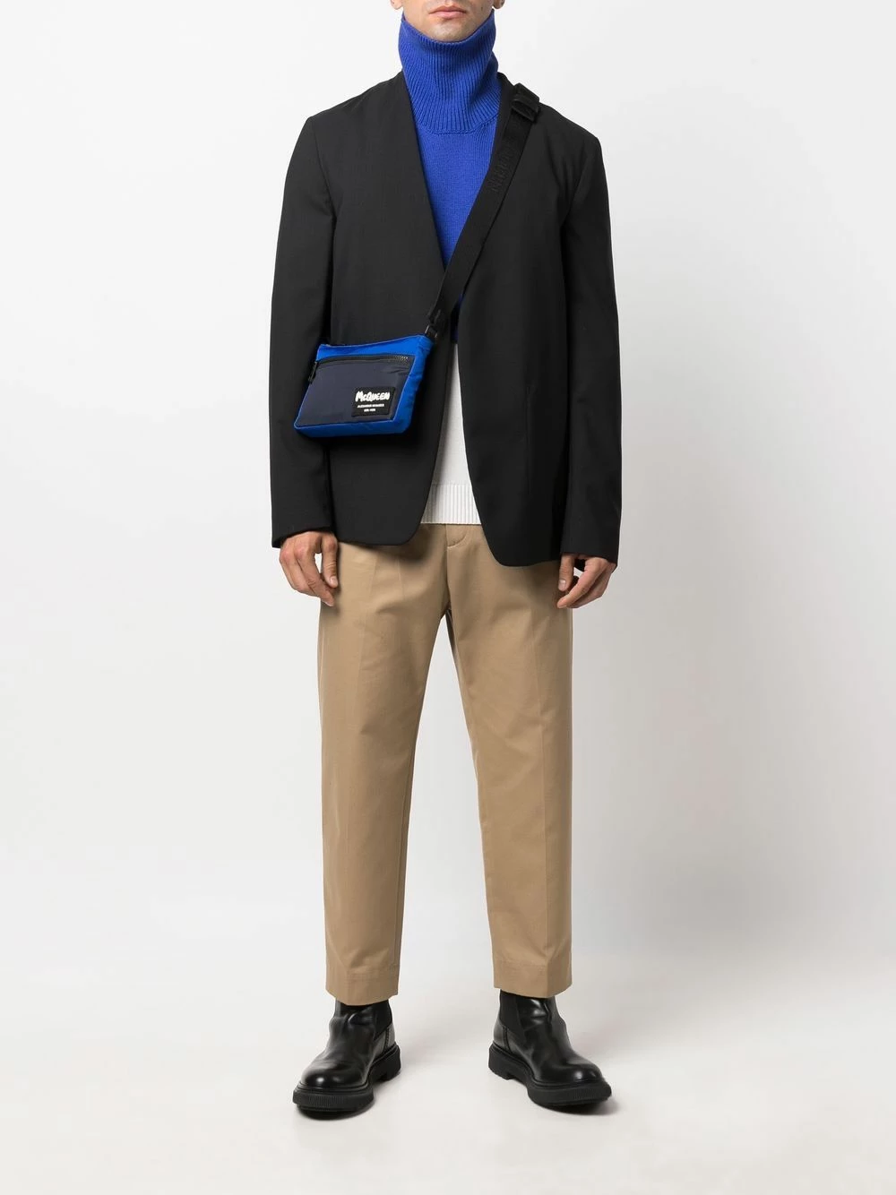 Alexander McQueen Two tone crossbody bag 2 Alexander McQueen two-tone crossbody bag