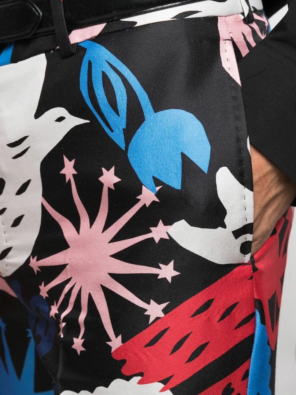 Alexander McQueen Graphic print slim fit trousers 5 Alexander McQueen graphic-print slim-fit trousers