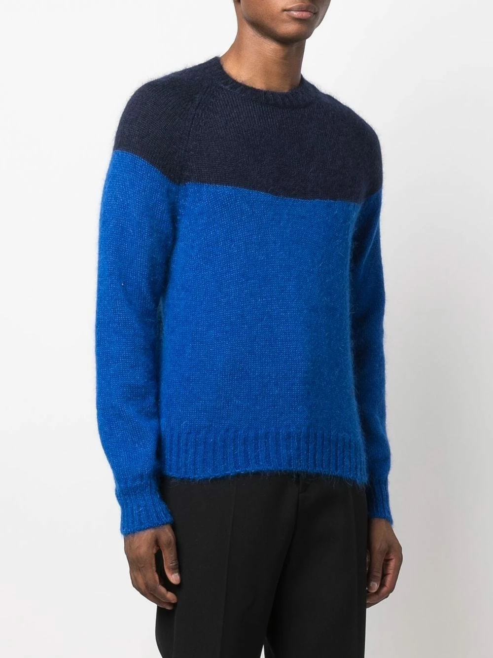 Alexander McQueen Two tone crew neck jumper 3 Alexander McQueen two-tone crew neck jumper