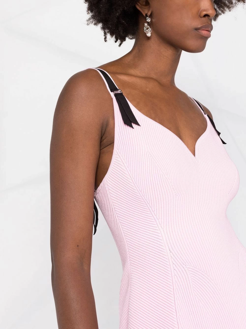 Alexander McQueen Sweetheart neck ribbed midi dress 3 Alexander McQueen sweetheart-neck ribbed midi dress