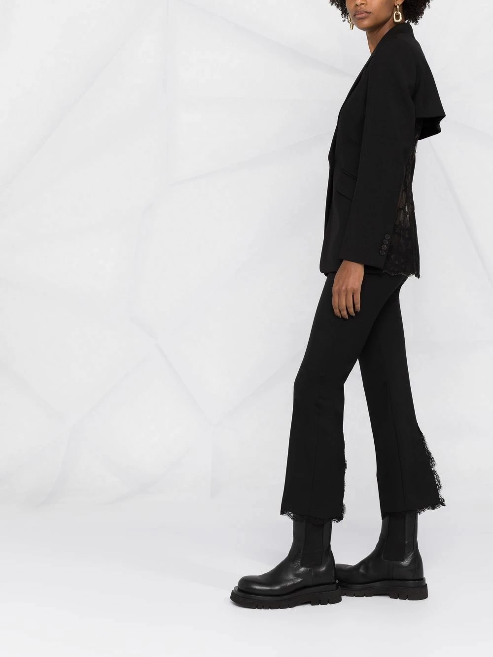 Alexander McQueen Lace trim tailored cropped trousers 6 Alexander McQueen lace-trim tailored cropped trousers