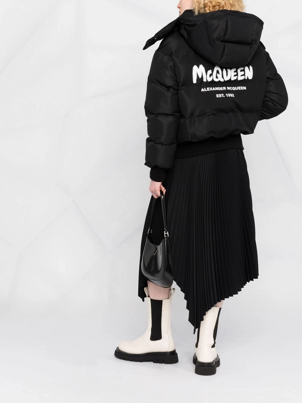 Alexander McQueen Logo print hooded puffer jacket 2 Alexander McQueen logo-print hooded puffer jacket