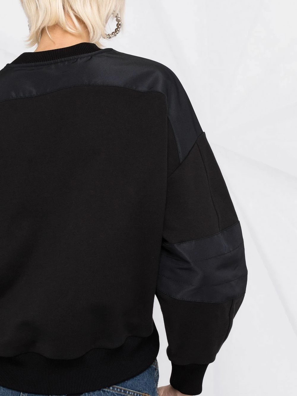 Alexander McQueen Panelled crew neck sweatshirt 3 Alexander McQueen panelled crew-neck sweatshirt