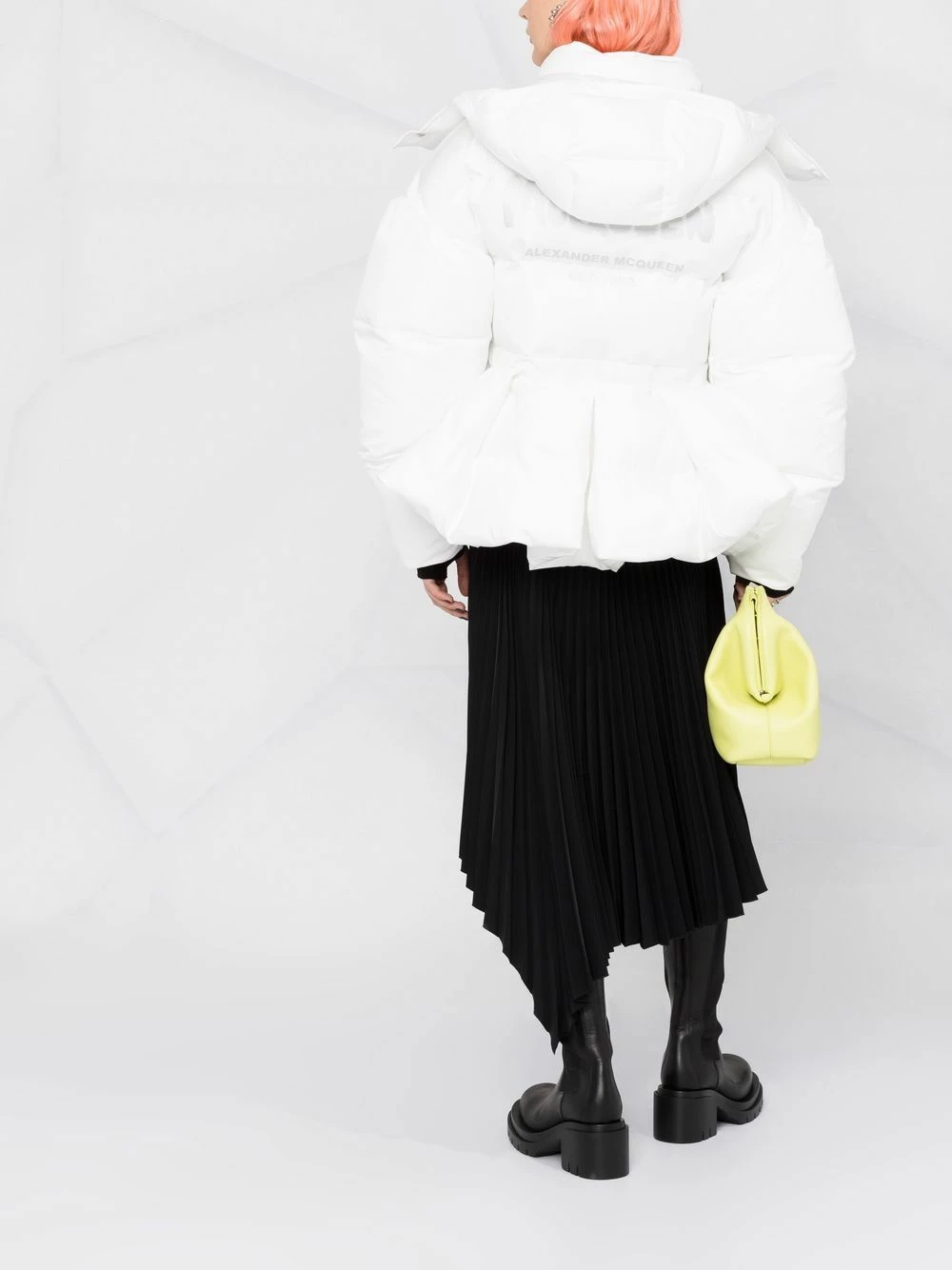 Alexander McQueen Drawstring waist padded jacket 6 Alexander McQueen drawstring-waist padded jacket