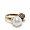 Alexander McQueen Pearl embellished skull ring 5 Alexander McQueen pearl-embellished skull ring