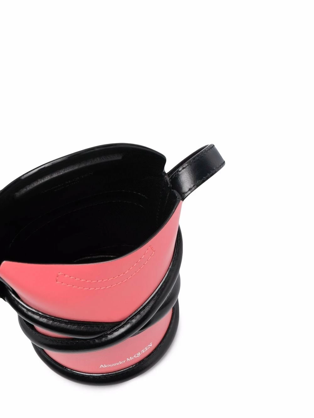 Alexander McQueen The mini Curve bucket bag 6 Alexander McQueen The mini Curve bucket bag