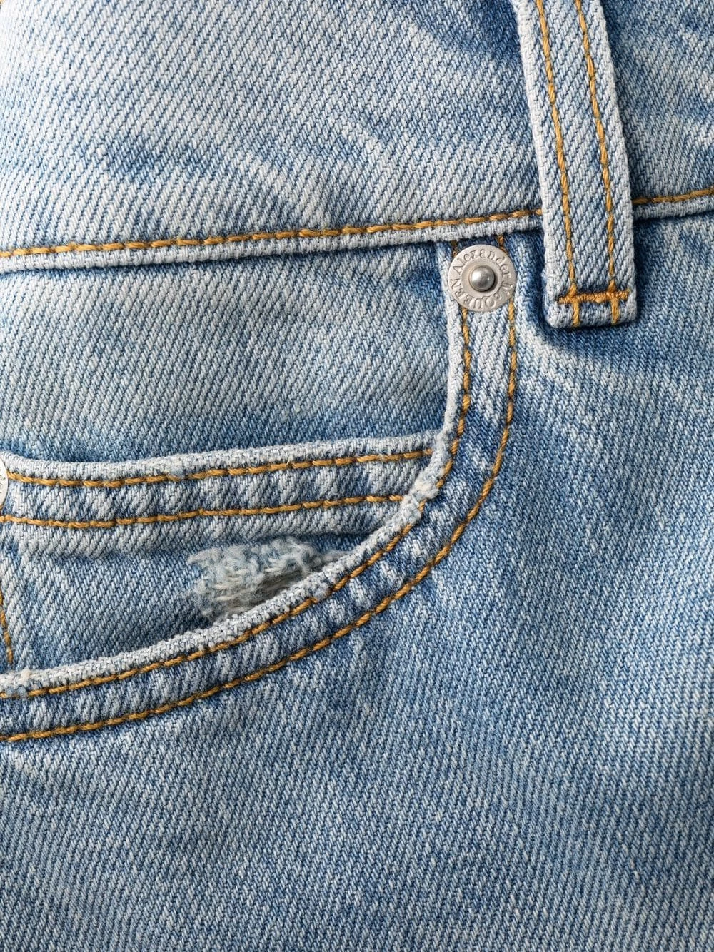 Alexander McQueen High waisted tapered jeans 6 Alexander McQueen high-waisted tapered jeans